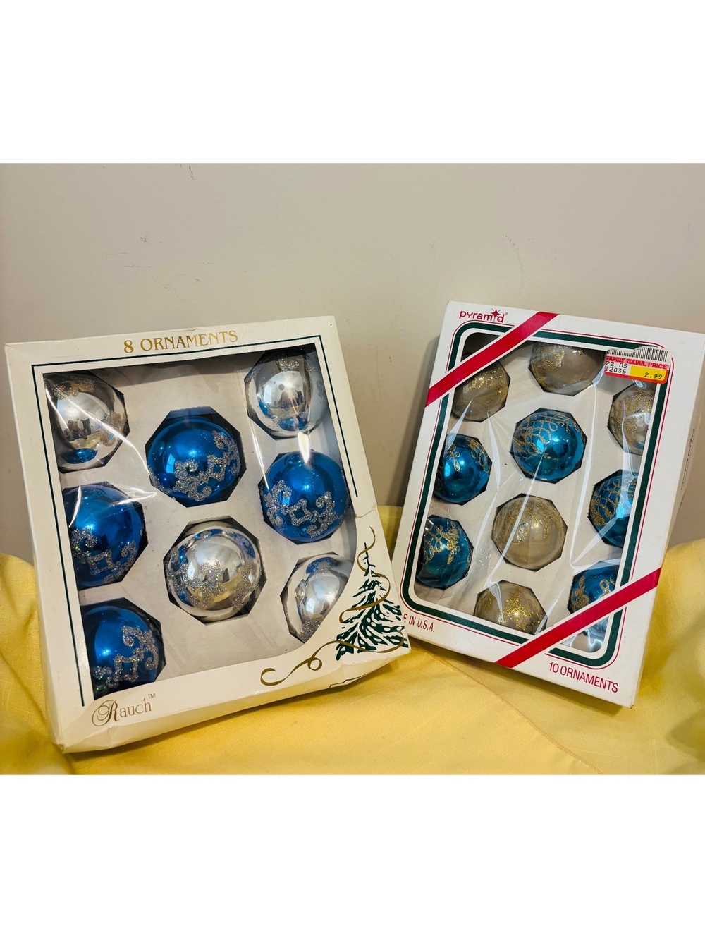 MCM 1980’s 10 Pyramid Glass Blue/Silver & 8 Rauch Mercury Blue/Cream Bulbs USA